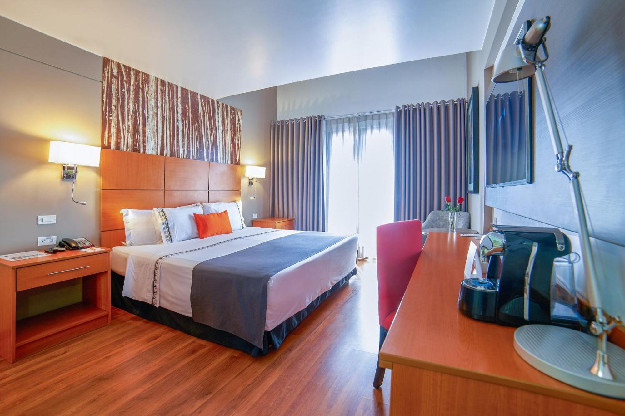 Quarto Superior com Cama King-size